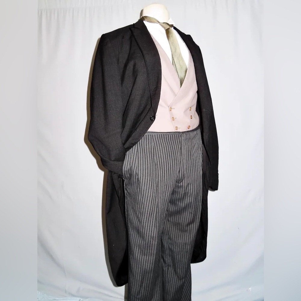 Vintage Men’s Charcoal Morning Coat